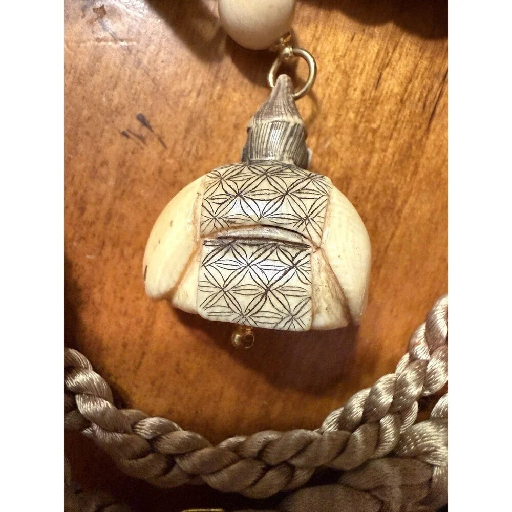 Vintage Japanese Netsuke Man Holding Fan Signed Very Long Cord Braided